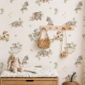 Tiny-Bookstore-tapeta-beige-detal.jpg